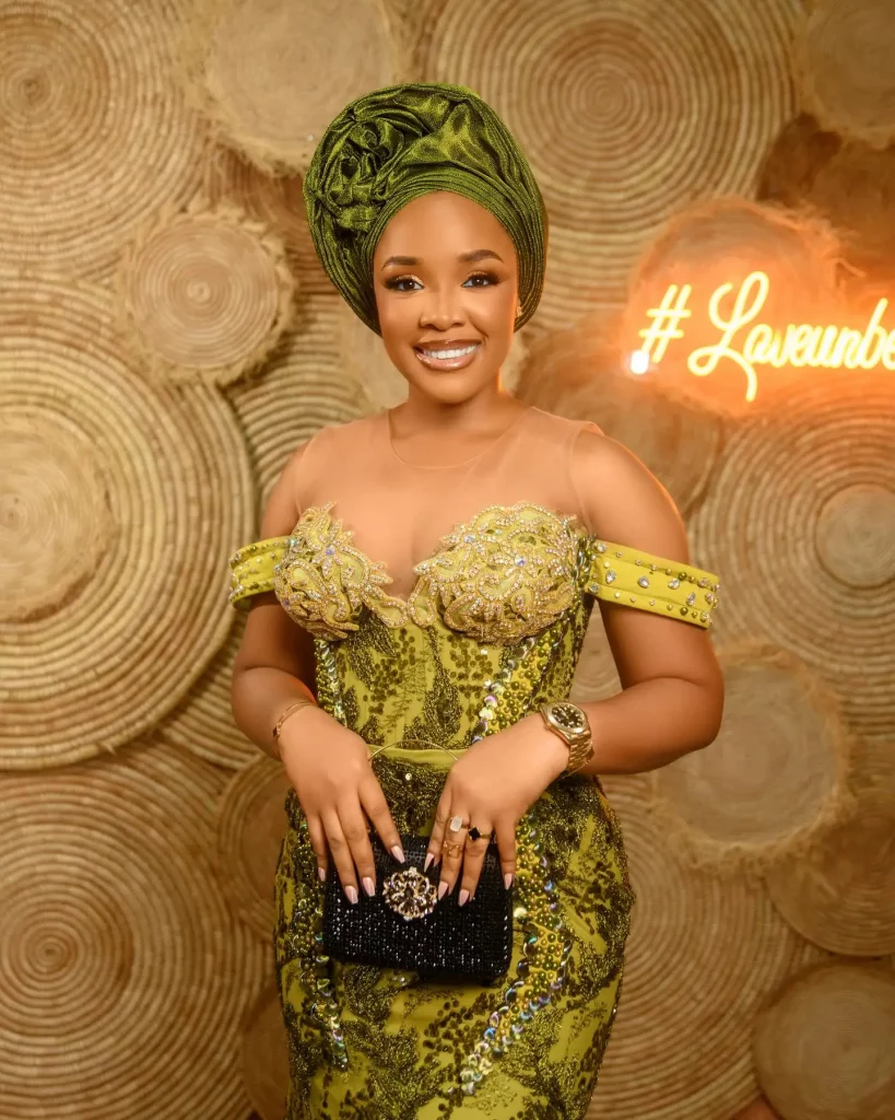 latest aso ebi styles for wedding 2024